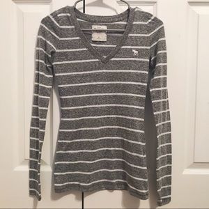 Striped Long Sleeve Abercrombie & Fitch V-Neck Tee